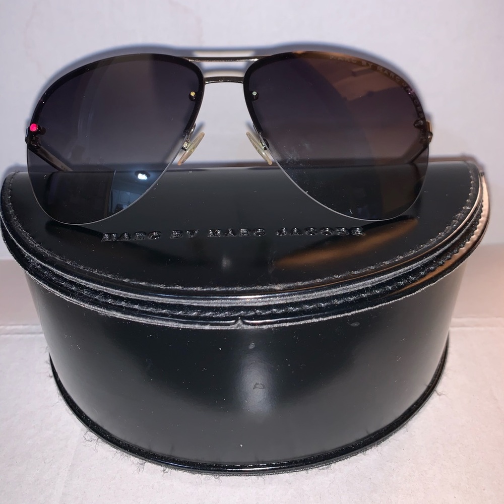 Marc Jacobs aviator sunglasses